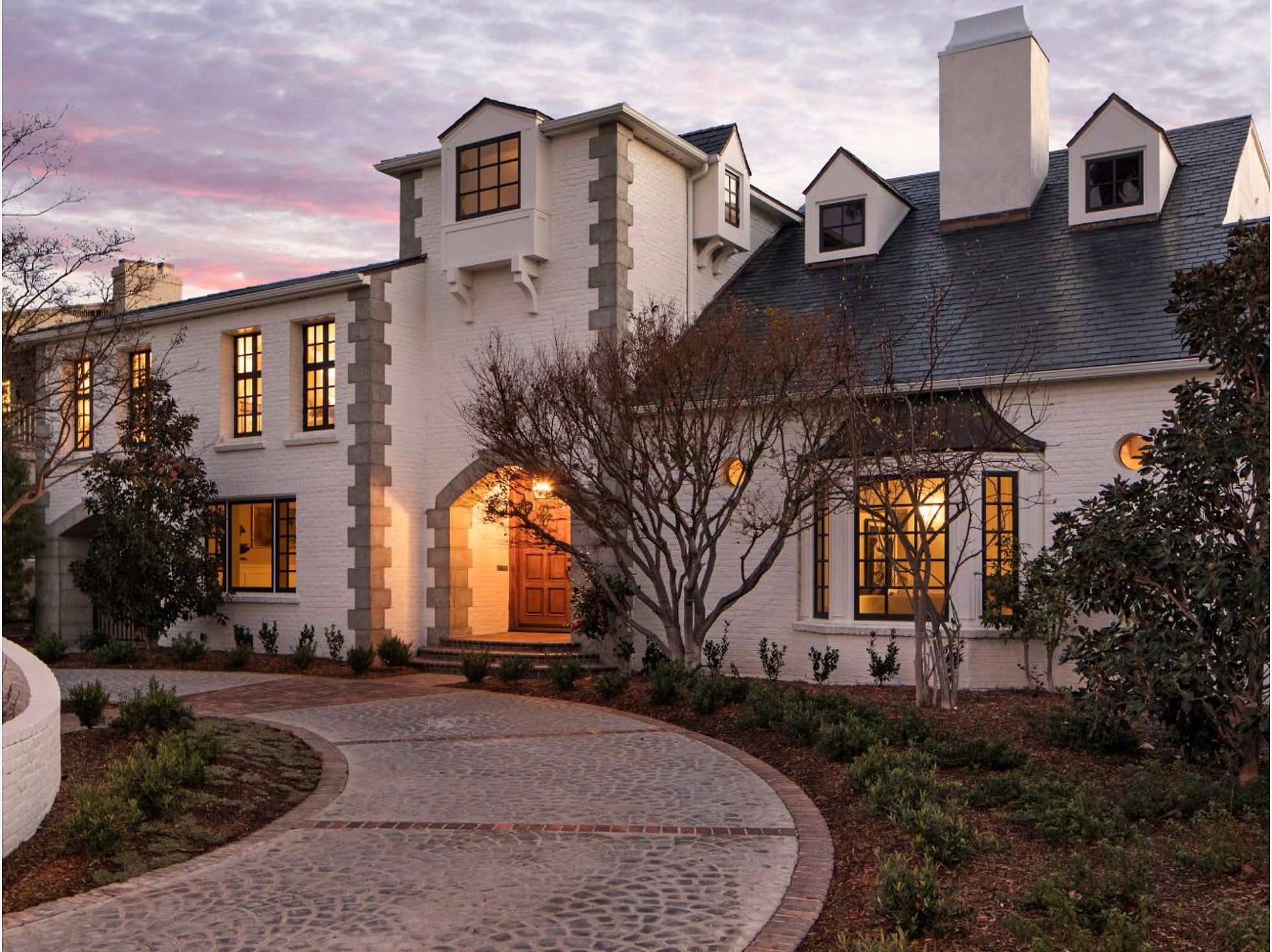 Hillcrest St — Full Renovation: Interior & Exterior
